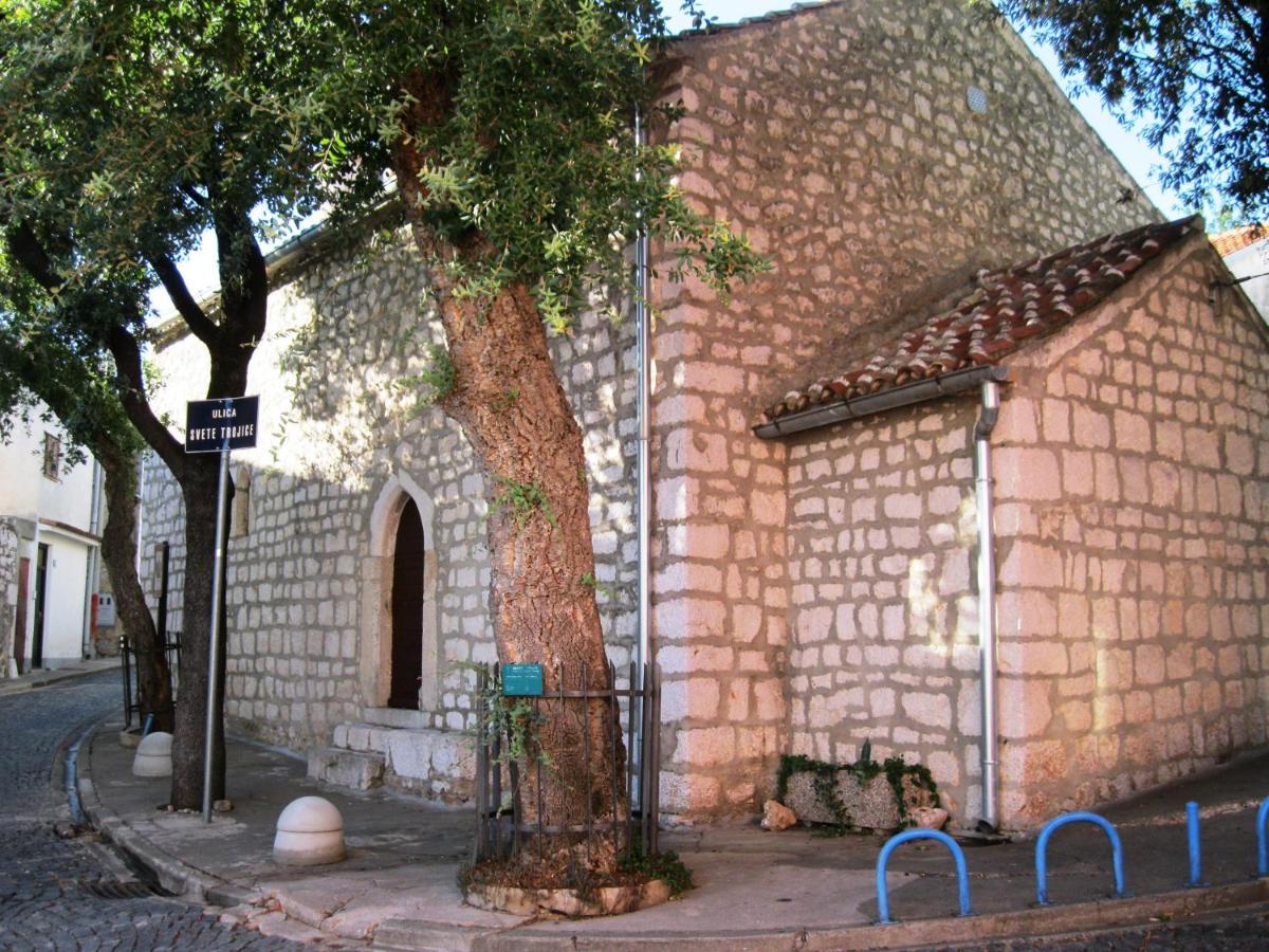 Studio Apartments Holy Trinity Novi Vinodolski Εξωτερικό φωτογραφία